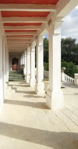 inside villa portelli1 1